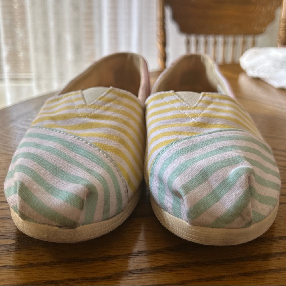 Color Block | Pastel Stripes | Shoes - Picture 5 of 16